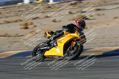 media/Jan-08-2022-SoCal Trackdays (Sat) [[1ec2777125]]/Turn 11 (215pm)/